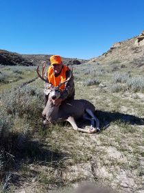 guided deer hunts wyoming outfitters