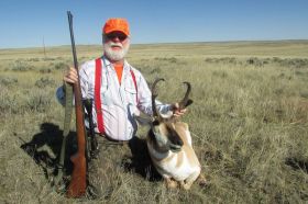 guided pronghorn antelope hunts wyoming outfitters