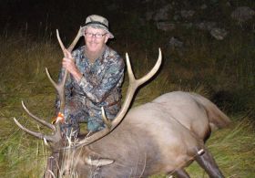 Elk hunting Wyoming, Wyoming hunting outfitters, guided elk hunts wyoming